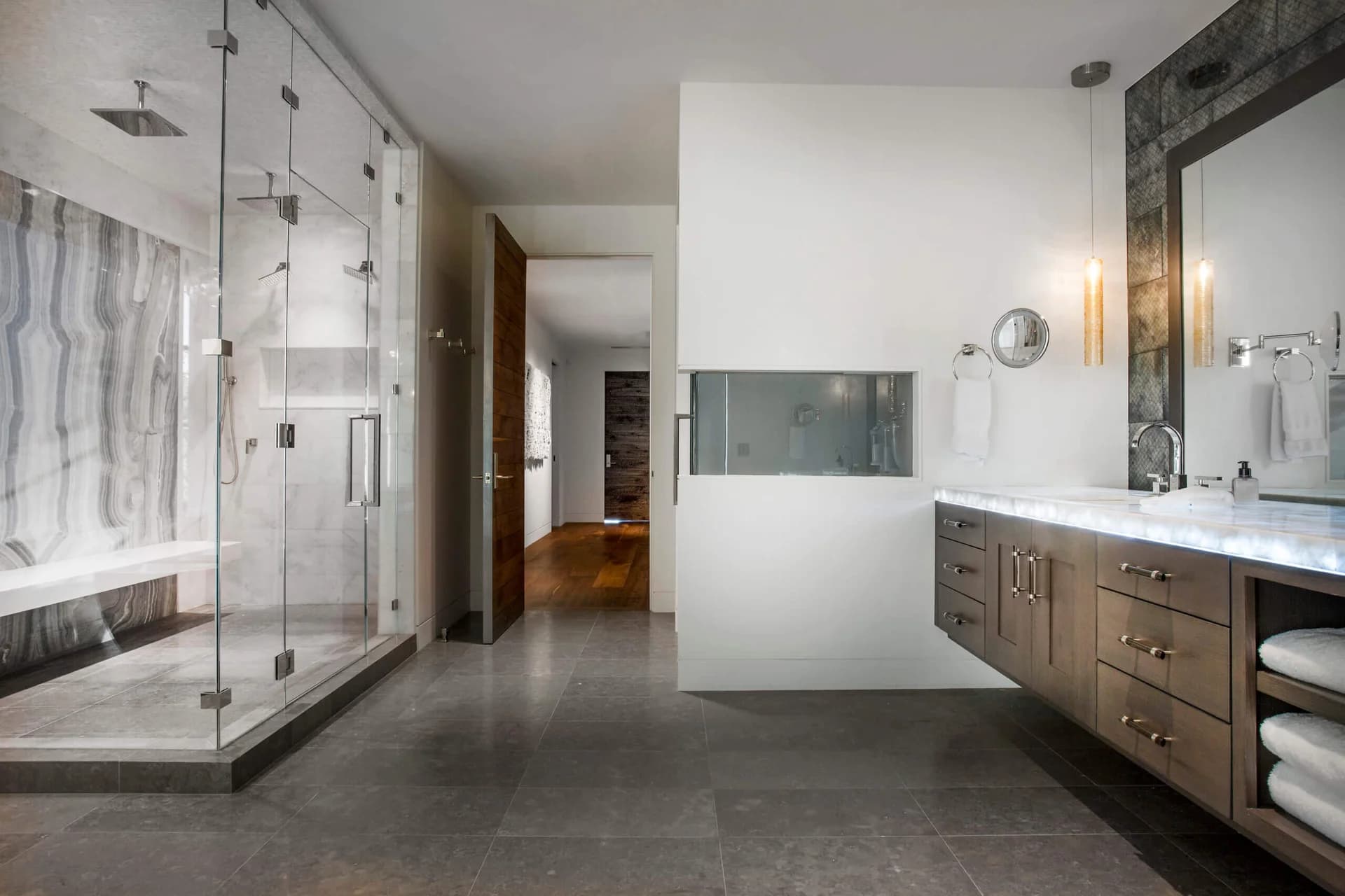 Tanner Glass & Hardware portfolio photo