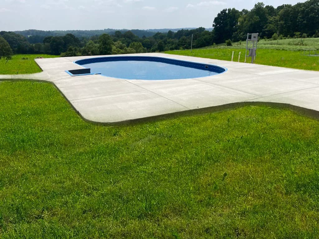Nashville Concrete Pool Deck Grass