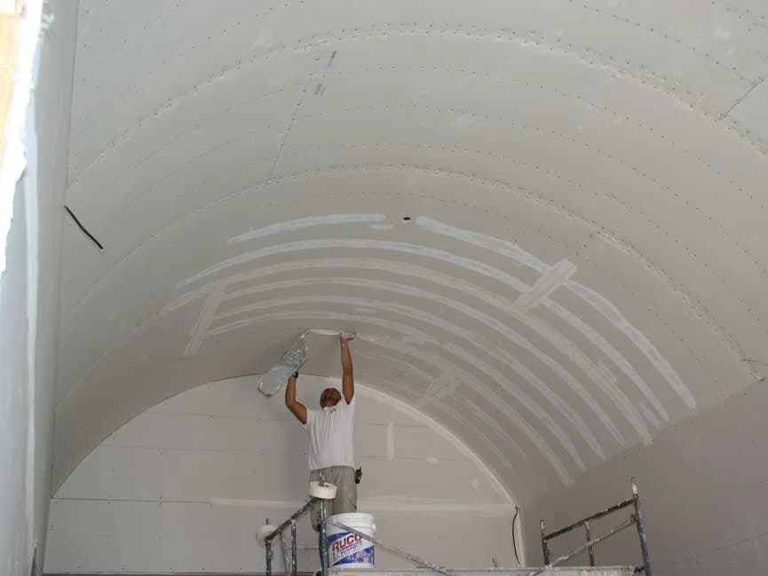 taping-arched-ceiling