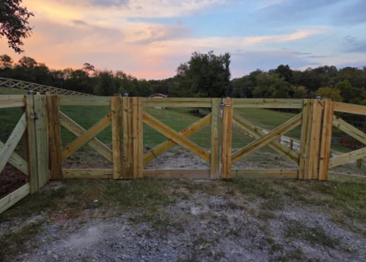 Stand Strong Fencing portfolio photo