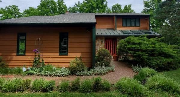 Seasonal Residences