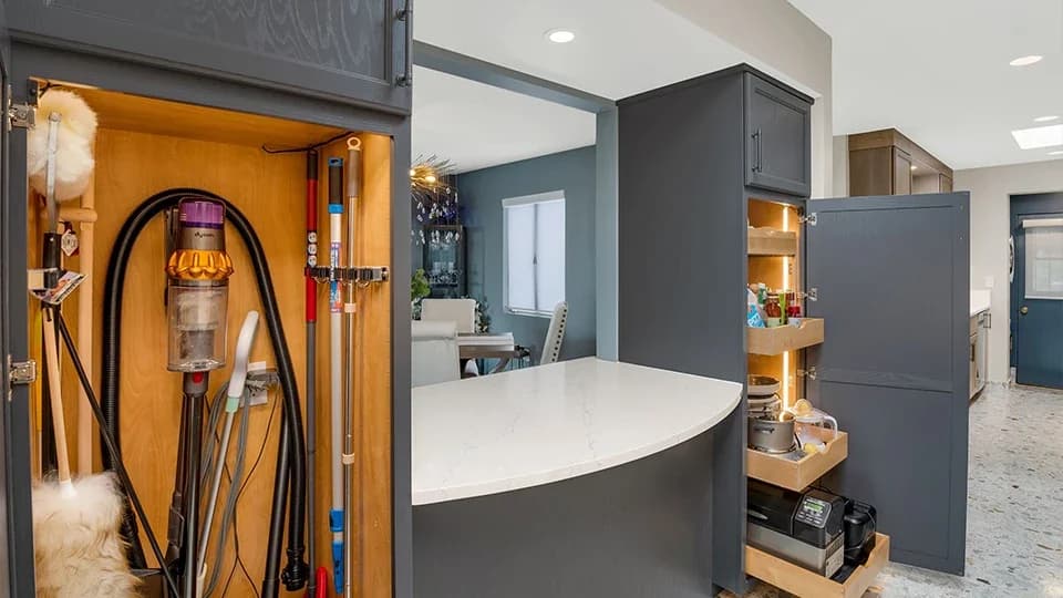 Tucson Cabinets & Stoneworks portfolio photo