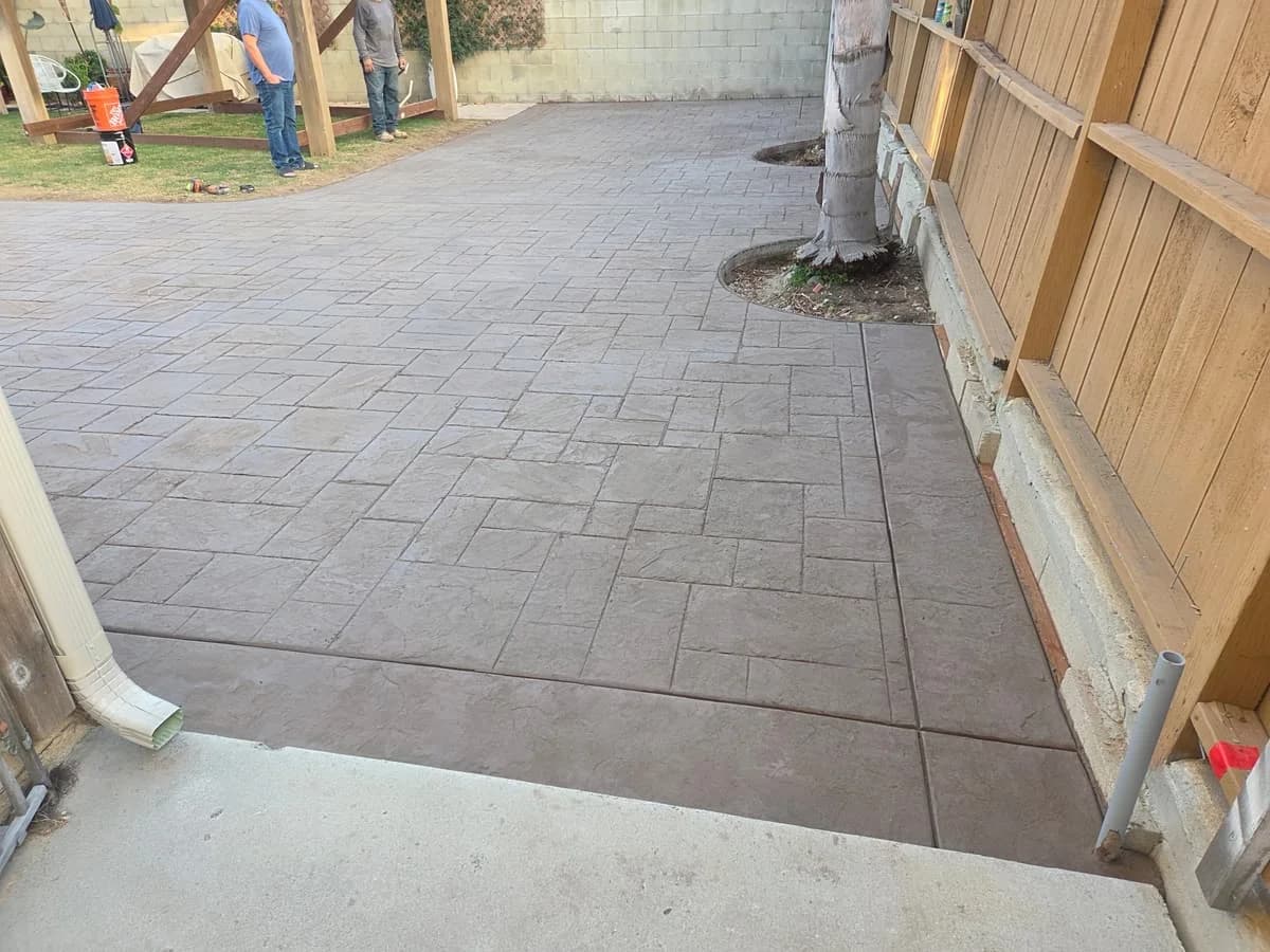 Stamped concrete patio with an ashlar slate pattern