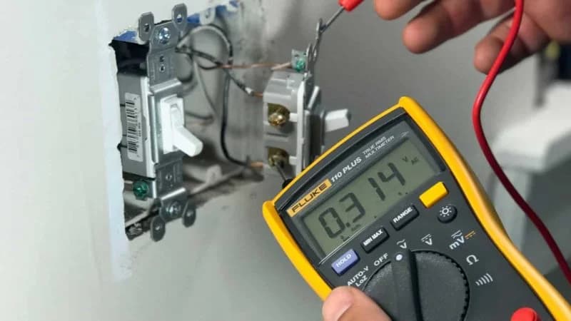 electrician-outlet-switch-repair