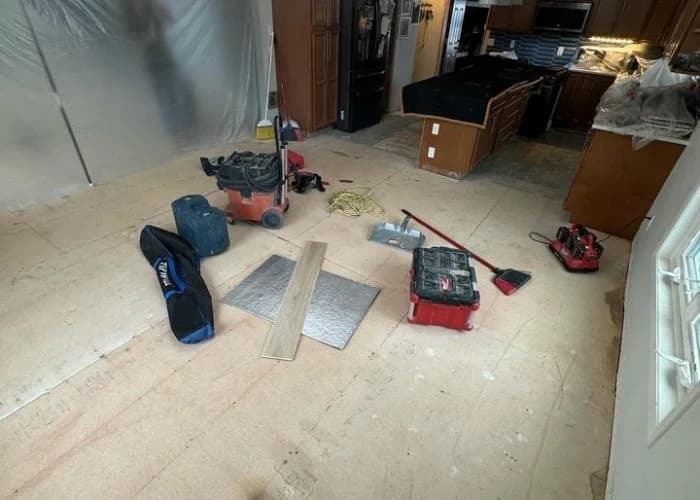 milwaukee-flooring-LVP-tools