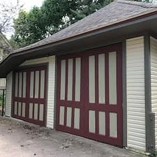 Elevate Your Curb Appeal: Premier Exterior Painting Services in Oak Park, IL