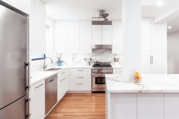 SATIN WHITE KITCHEN