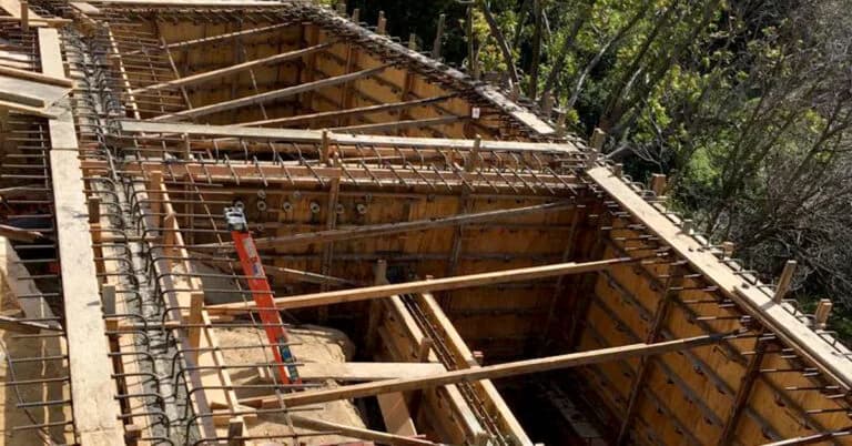Additions and renovations in Los Angeles