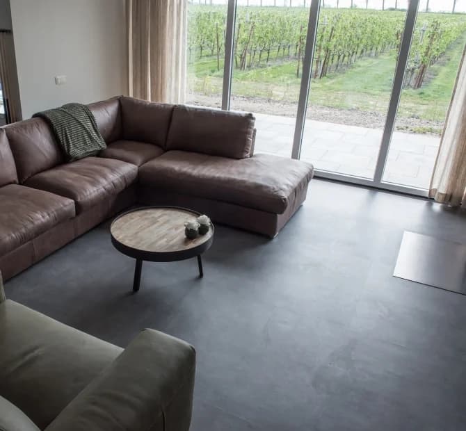 Luxury Vinyl Plank & Tile Img 3