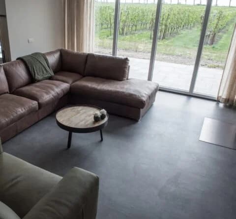 Luxury Vinyl Plank & Tile Img 3