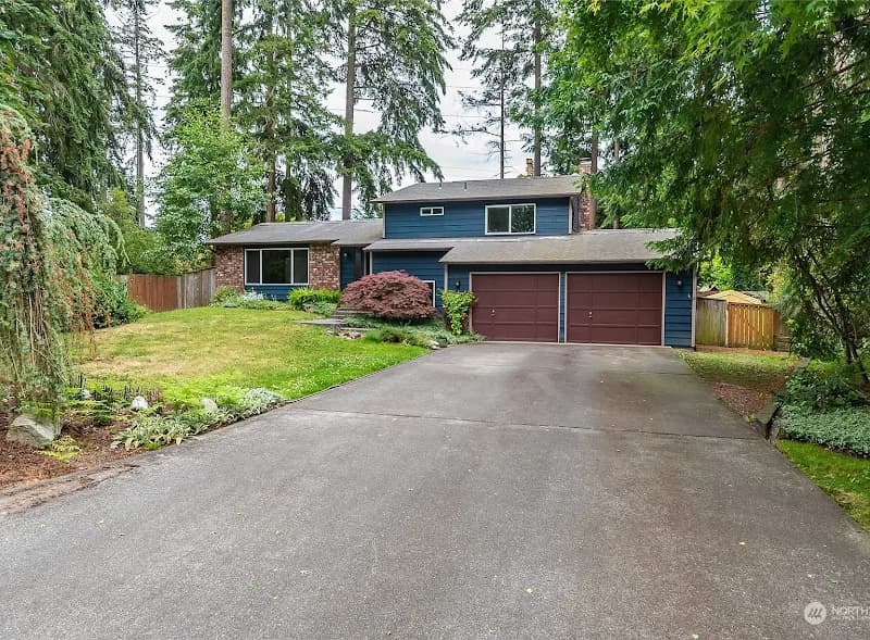 Clay Hughes portfolio photo