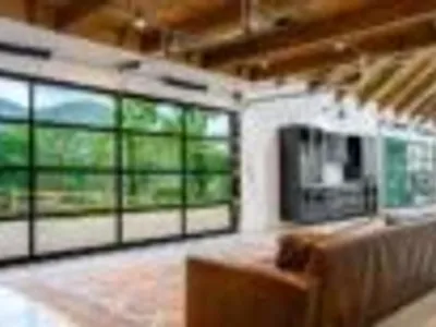 Poulson Garage Doors LLC portfolio photo