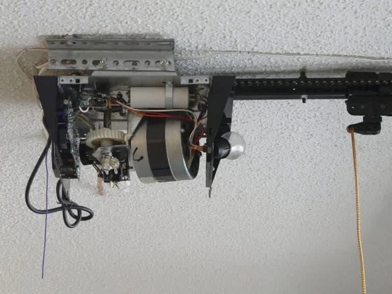 Poulson Garage Doors LLC portfolio photo