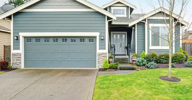 Poulson Garage Doors LLC portfolio photo