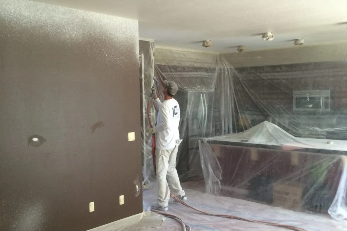 LC Paint, Drywall & Carpentry portfolio photo