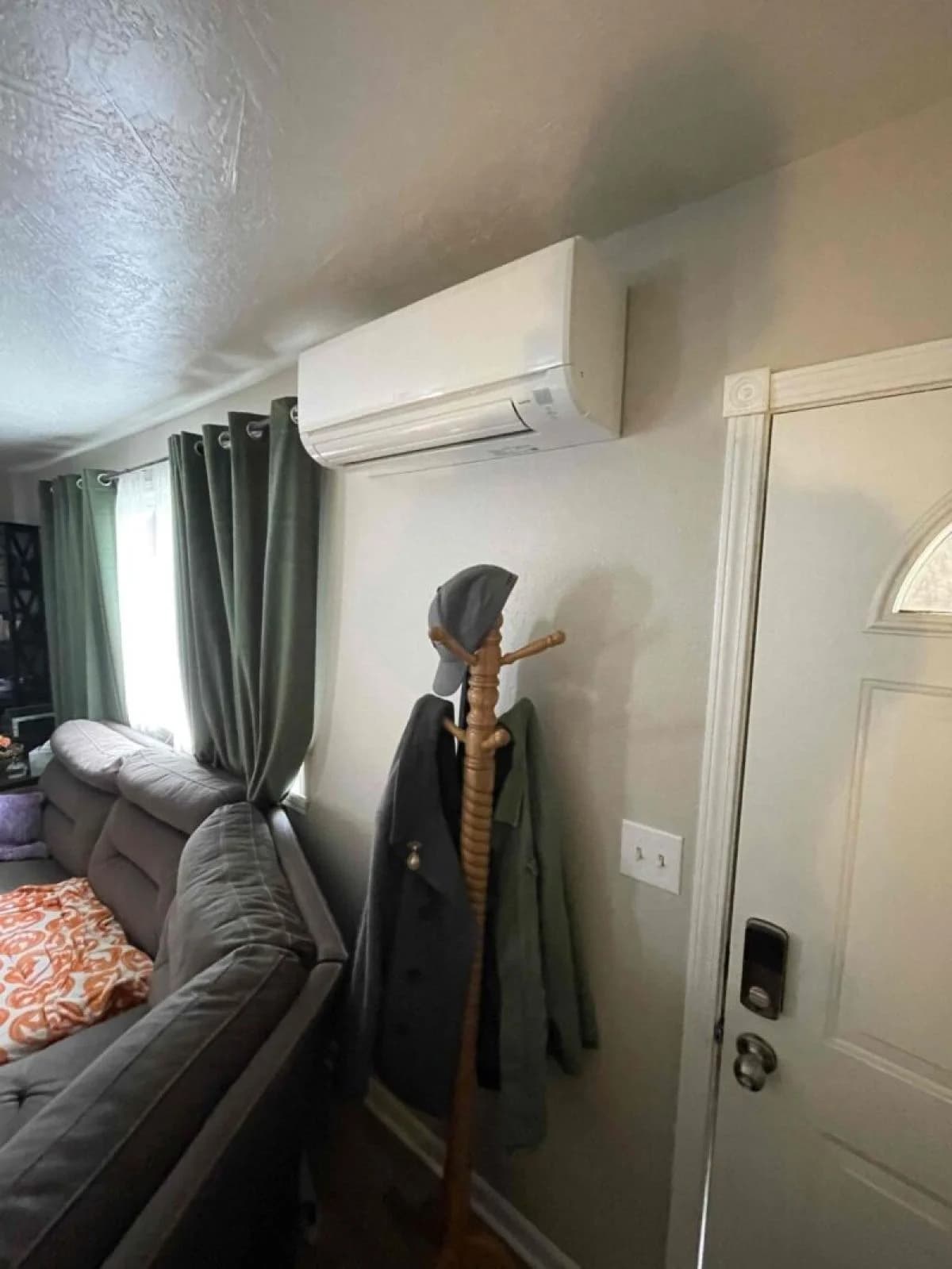 5 Head Ductless Wall Mount Heat Pump Installed in Meridian Idaho