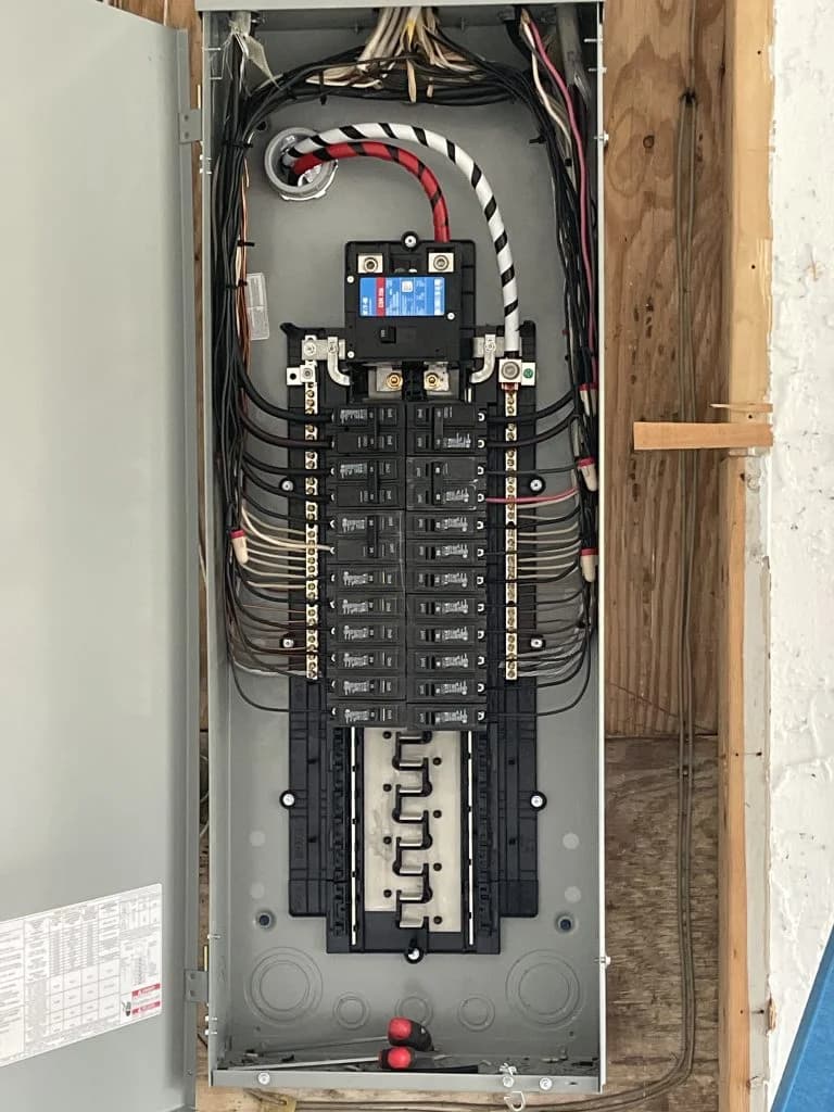 nashville-electrician-working-in-attic.jpg