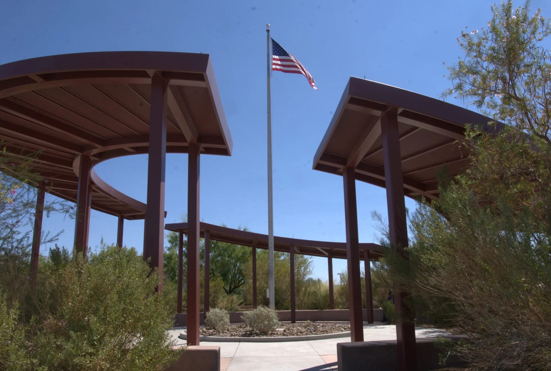 WETLANDS PARK: OUTDOOR EDUCATION AND NATURE CONNECTION CENTER