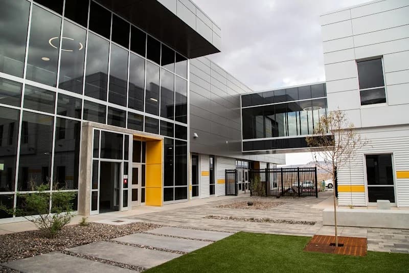 Bud Mahas portfolio photo