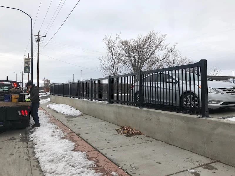 CUSTOM FENCE CO portfolio photo