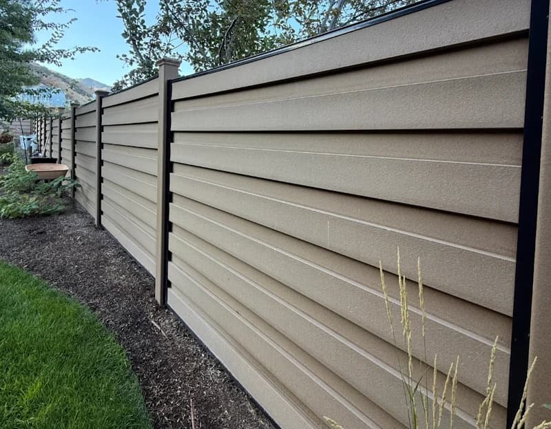 CUSTOM FENCE CO portfolio photo