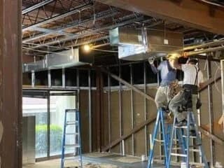 https://hvacofatlanta.com/wp-content/uploads/2020/08/Commerical-ductwork1.jpg