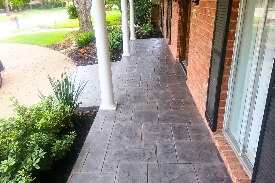 PRIS Concrete builds durable, beautiful concrete for Houston homes.