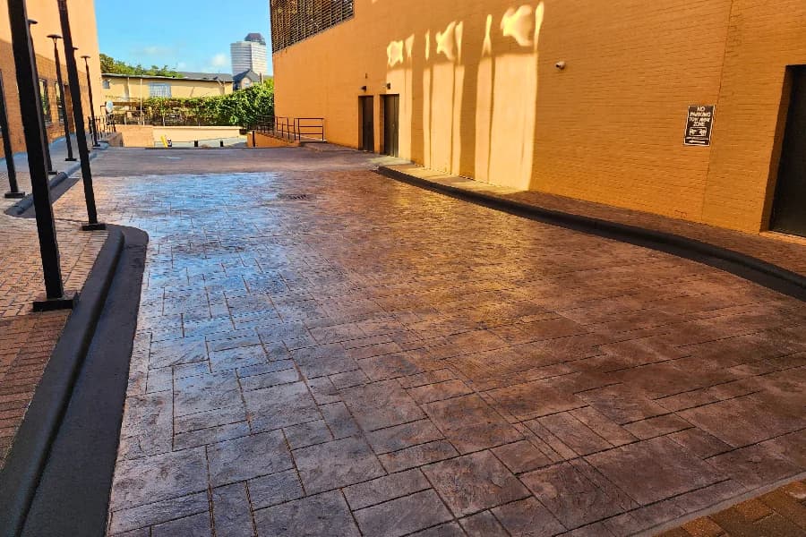 PRIS Concrete builds durable, beautiful concrete for Houston homes.