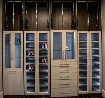 installing a remodeled closet- custom designs in las vegas