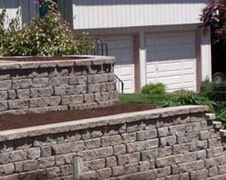 retaining wall installation in Portland Oregon