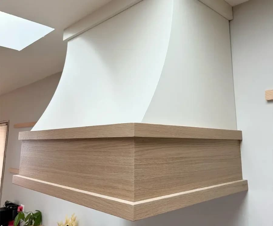 How to design a custom range hood that matches your Twin Cities kitchen style