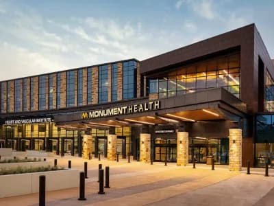 Exterior view of the entrance to the Monument Health Rapid City Hospital