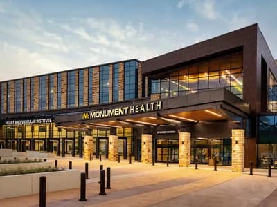 Exterior view of the entrance to the Monument Health Rapid City Hospital