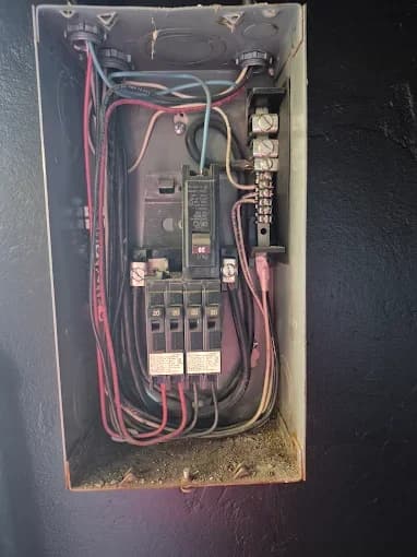 Light House Electrical Project - Panel.