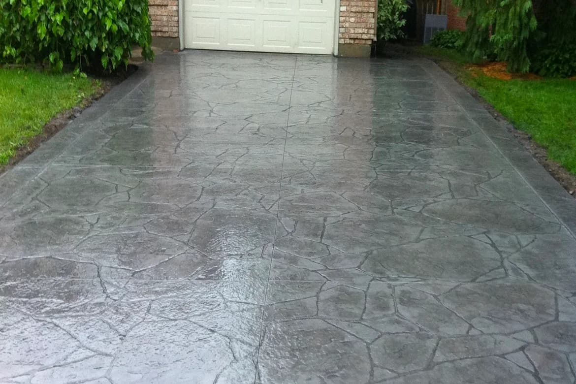 concrete-stamping-driveway