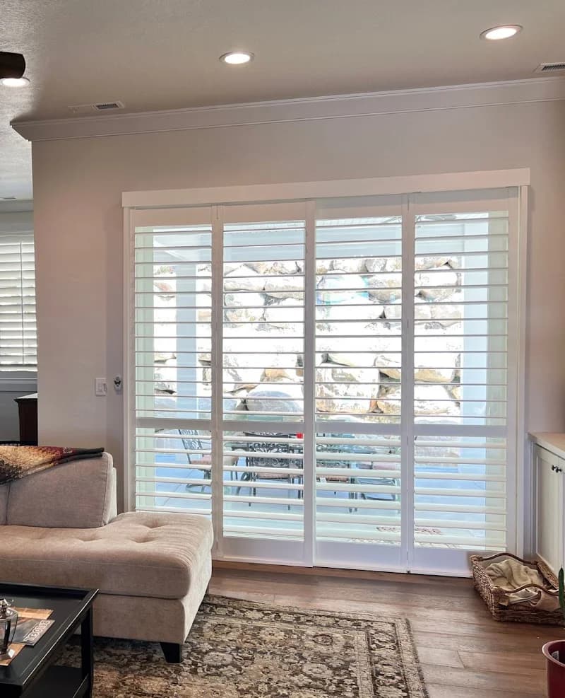 J. Glow Blinds portfolio photo