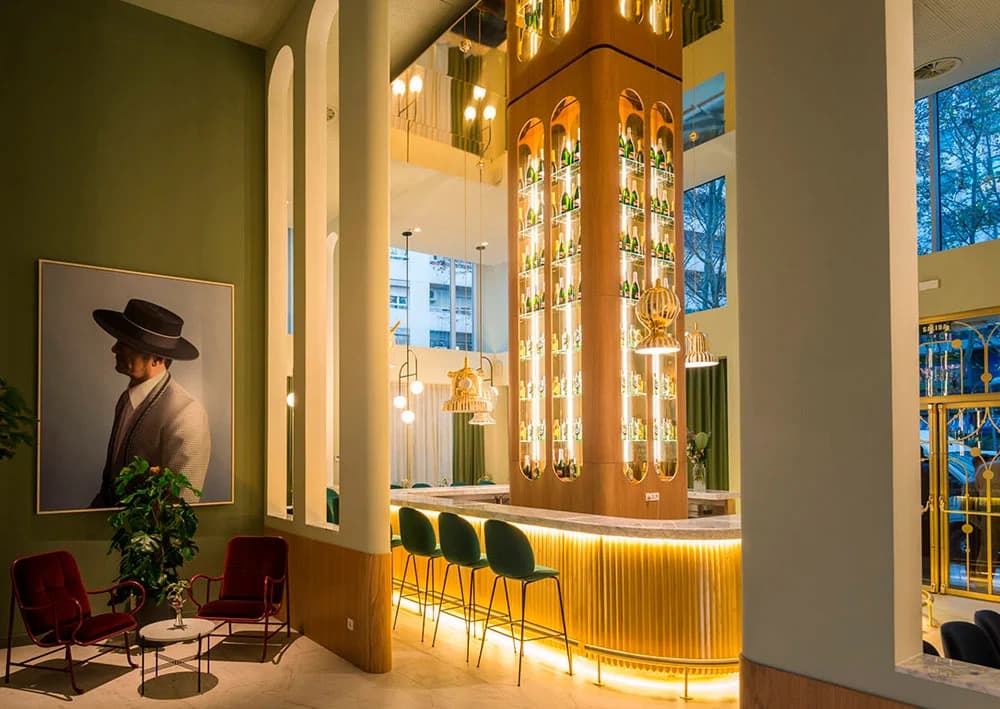 MARTINEZ OTERO CONTRACT About Barcelo Torre de Madrid hotel