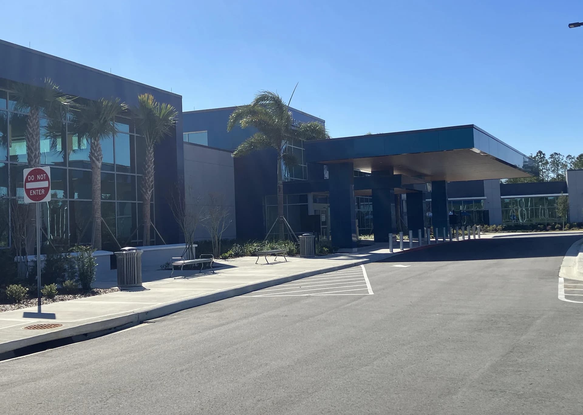 Daytona Beach VA Clinic Exterior