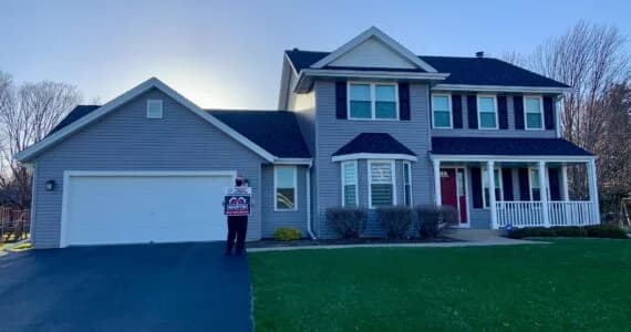 siding contractor in Illinois