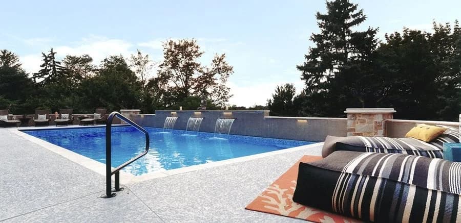 Classic Texture, Concrete Pool Deck
Test
Sundek