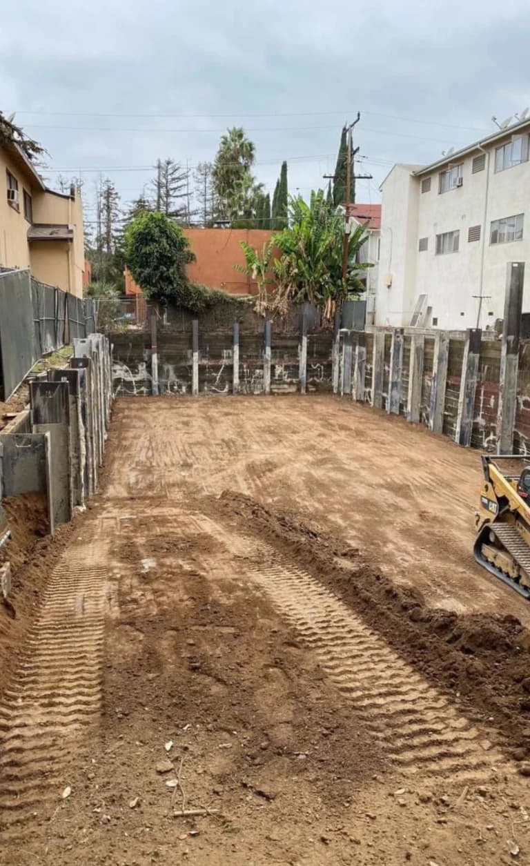 Grading & Excavation Services - Demoleaders