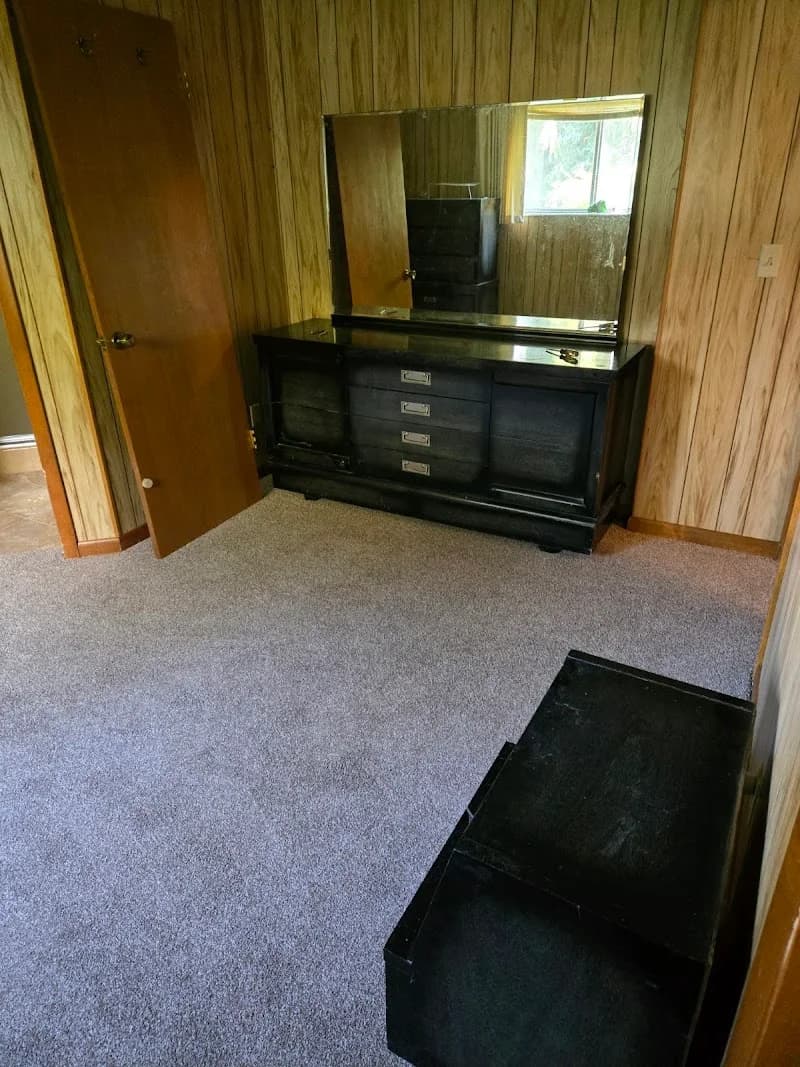 World Famous Carpet Barn portfolio photo