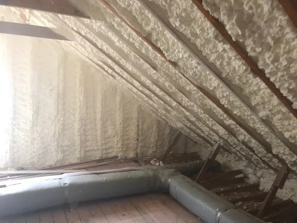 Attic Spray Foam insualtion (3)